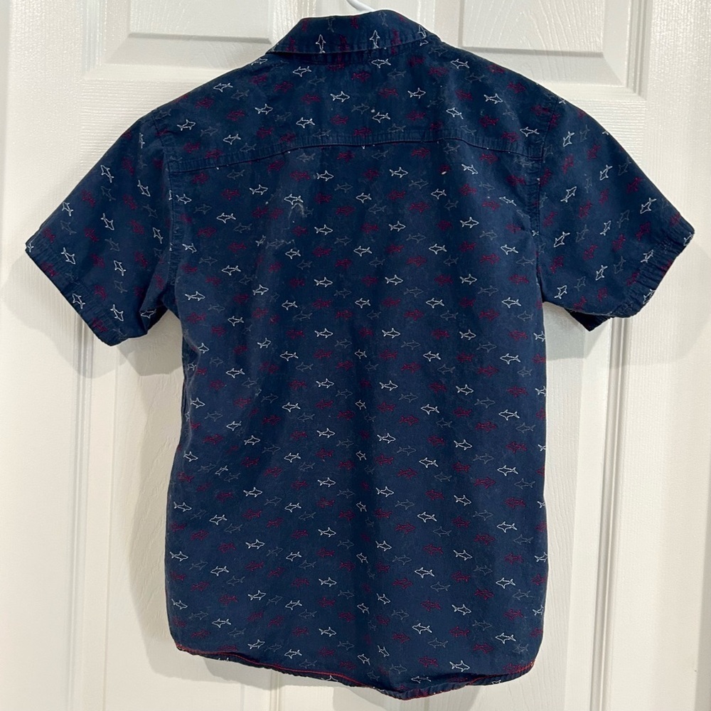 DCBD Boys Shark Shirt Size M Blue Short Sleeve Button Up Cotton Nautical Preppy - Picture 3 of 11